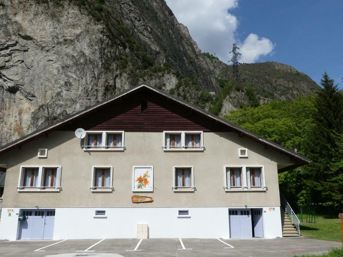 Les Lys Oranges Apartman Le Bourg-dʼOisans Kültér fotó