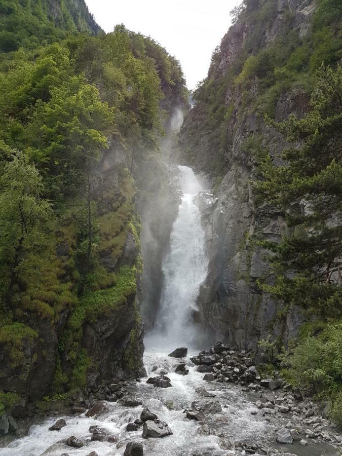 Les Lys Oranges Apartman Le Bourg-dʼOisans Kültér fotó